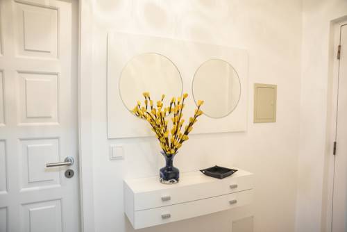 Imagen de la piscina del Holidays Nazaré marginal. Foto 13