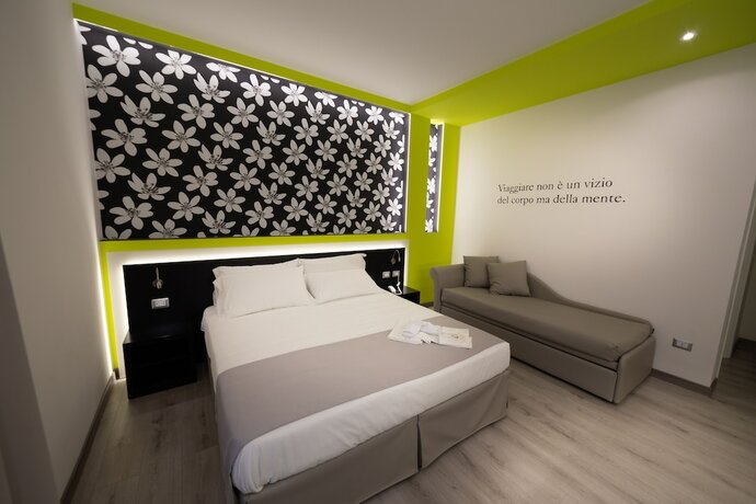 Imagen de la habitación del Holygold Suite. Foto 20