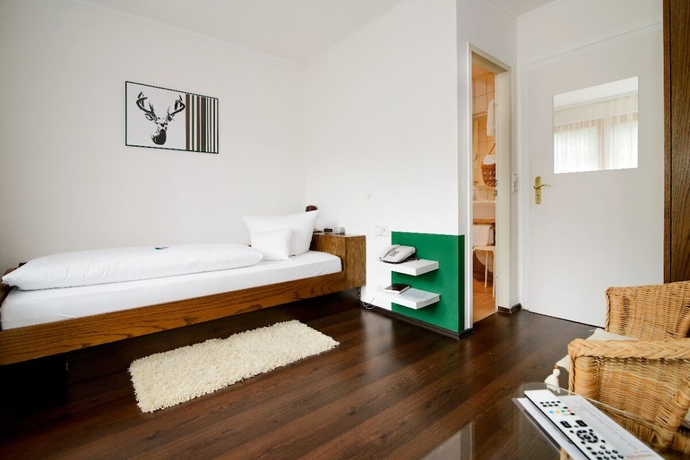 Imagen de la habitación del Holzschuh Schwarzwaldhotel. Foto 8