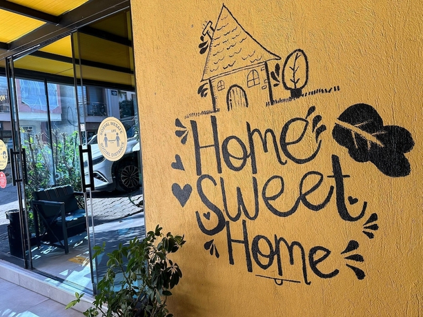 Imagen de los interiores del Home Life Hotel Residence. Foto 14