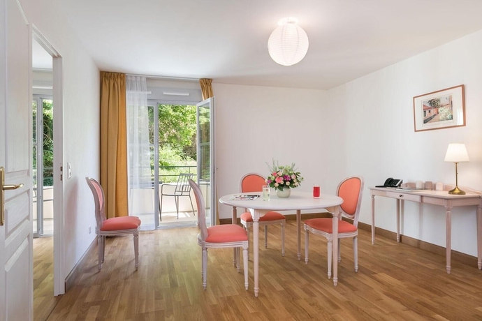 Imagen de la habitación del Home M&eacute;dicis Les Petites Roches. Foto 9