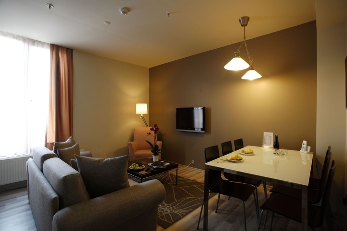 Imagen de los interiores del Home Stay Home Sisli. Foto 16