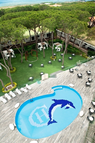 Imagen de la piscina del Homeholiday Giulivo. Foto 19