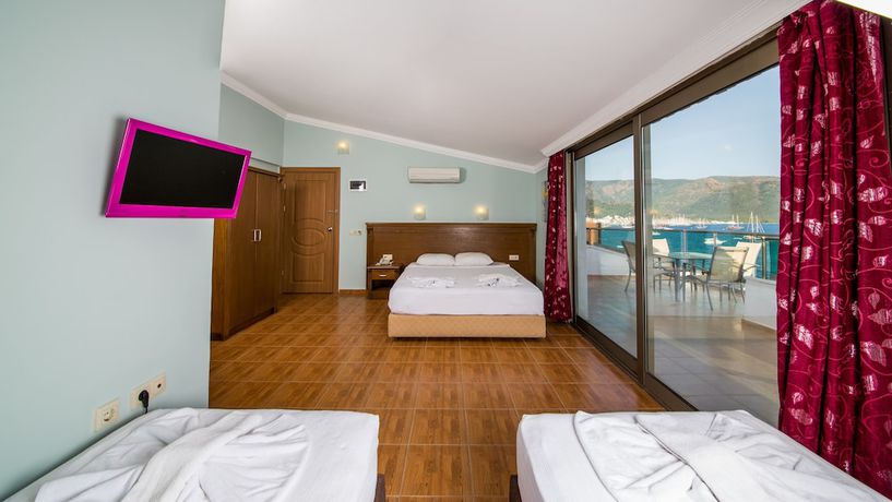 Imagen de la habitación del Honeymoon Hotel. Foto 13