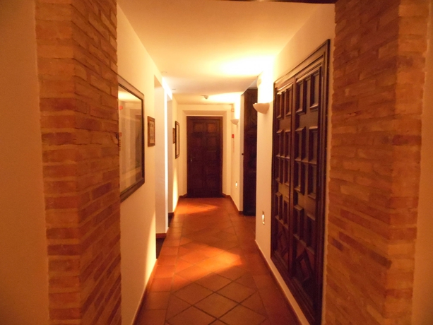 Imagen de los interiores del Hospederia Palacio La Iglesuela Del Cid. Foto 5