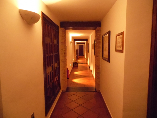 Imagen de los interiores del Hospederia Palacio La Iglesuela Del Cid. Foto 13