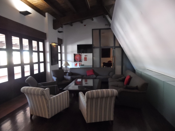 Imagen de los interiores del Hospederia Palacio La Iglesuela Del Cid. Foto 15