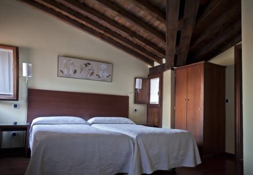 Imagen de la habitación del Hospedería Porta Coeli. Foto 5