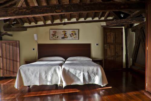 Imagen de la habitación del Hospedería Porta Coeli. Foto 8