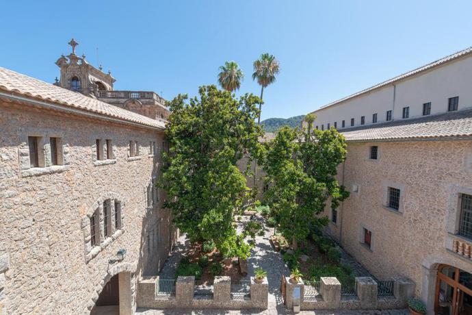 Imagen general del Hospedería Santuari de Lluc. Foto 4