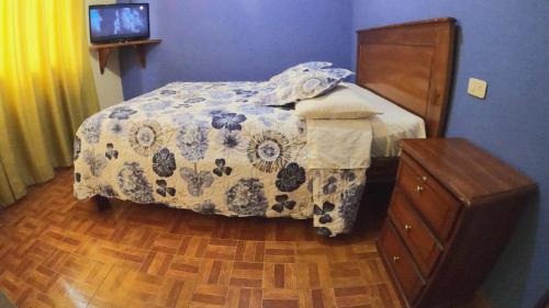 Imagen de la habitación del Hostal Casa Montoya. Foto 16