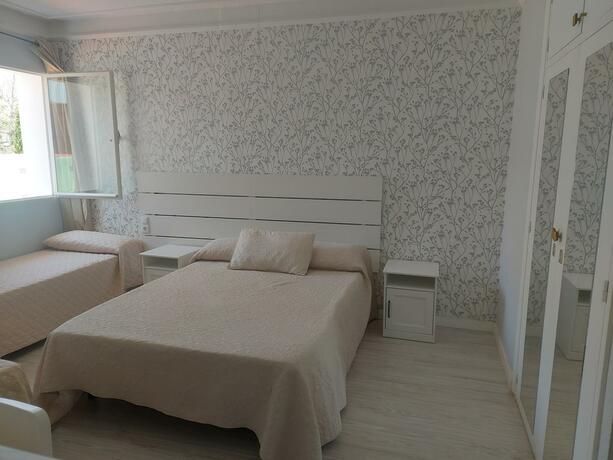 Imagen general del Hostal Fuente del Pino. Foto 18