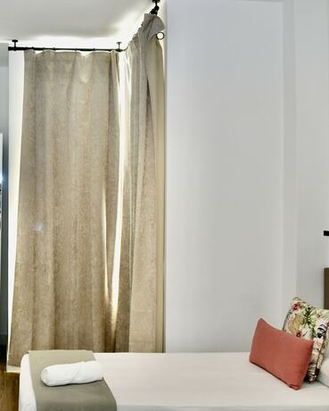 Imagen general del Hostal Garden Rous. Foto 11