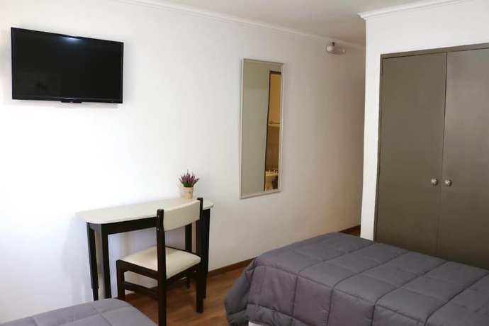 Imagen de la habitación del Hostal Malvinas. Foto 14