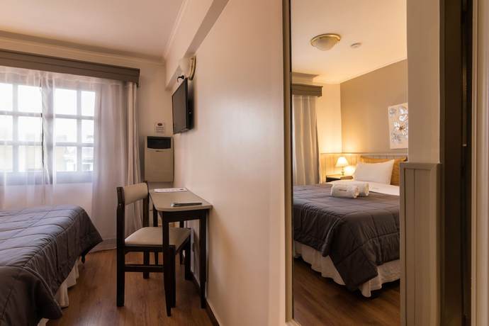 Imagen de la habitación del Hostal Malvinas. Foto 18