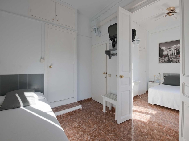 Imagen de la habitación del Hostalet De Barcelona. Foto 4