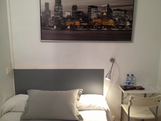 Imagen de la habitación del Hostalet De Barcelona. Foto 9