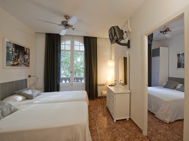 Imagen de la habitación del Hostalet De Barcelona. Foto 18