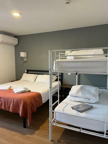 Imagen general del Hostel 20 Bayonne. Foto 10