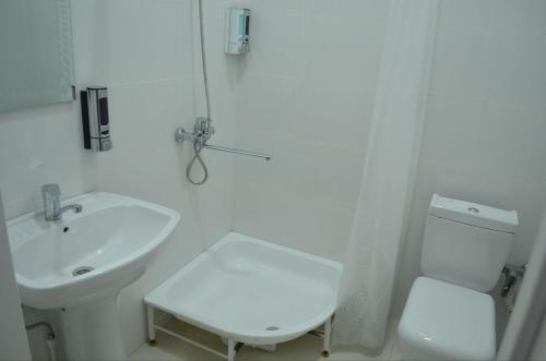 Imagen de la habitación del Hostel DANEXAN APA. Foto 17