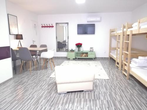 Imagen de la habitación del Hostel Eva. Foto 16