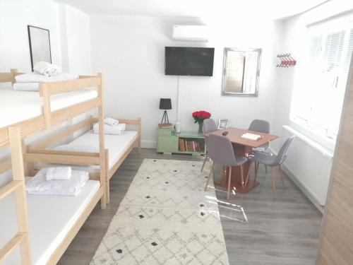 Imagen de la habitación del Hostel Eva. Foto 19