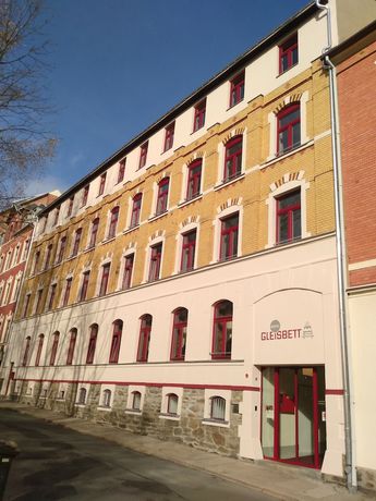 Imagen de los exteriores del Hostel Gleisbett. Foto 7