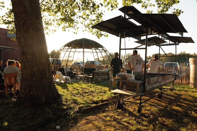 Imagen de los exteriores del Hostel Klimkaffee Oudenburg. Foto 13