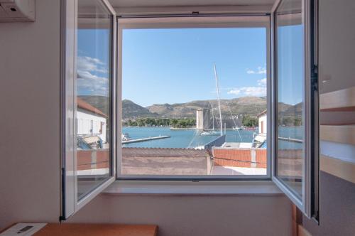 Imagen general del Hostel Marina Trogir. Foto 16