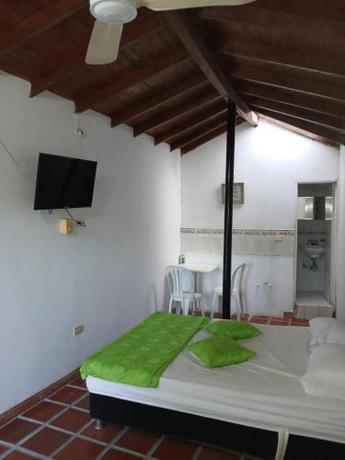 Imagen de la habitación del Hosteler&iacute;a mi Tesoro. Foto 17