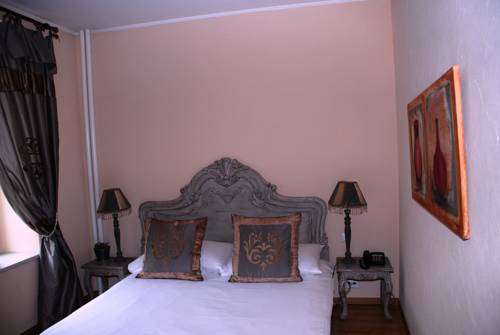 Imagen de la habitación del Hostellerie De Gen&egrave;ve, VEVEY . Foto 5