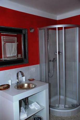 Imagen de la habitación del Hostellerie De Gen&egrave;ve, VEVEY . Foto 6