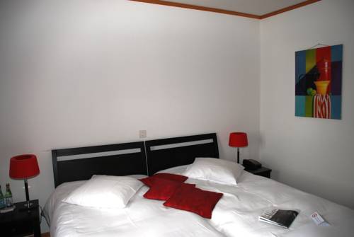 Imagen de la habitación del Hostellerie De Gen&egrave;ve, VEVEY . Foto 15