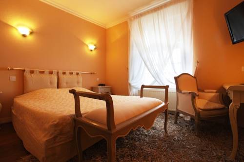 Imagen de la habitación del Hostellerie De La Renaissance. Foto 11