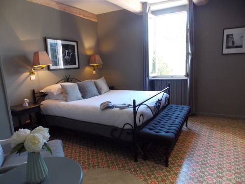 Imagen de la habitación del Hostellerie Le Roy Soleil. Foto 8