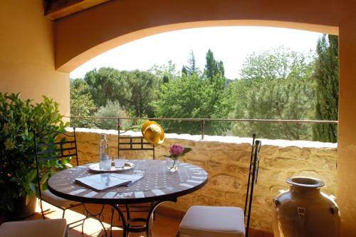 Imagen de la habitación del Hostellerie Le Roy Soleil. Foto 13