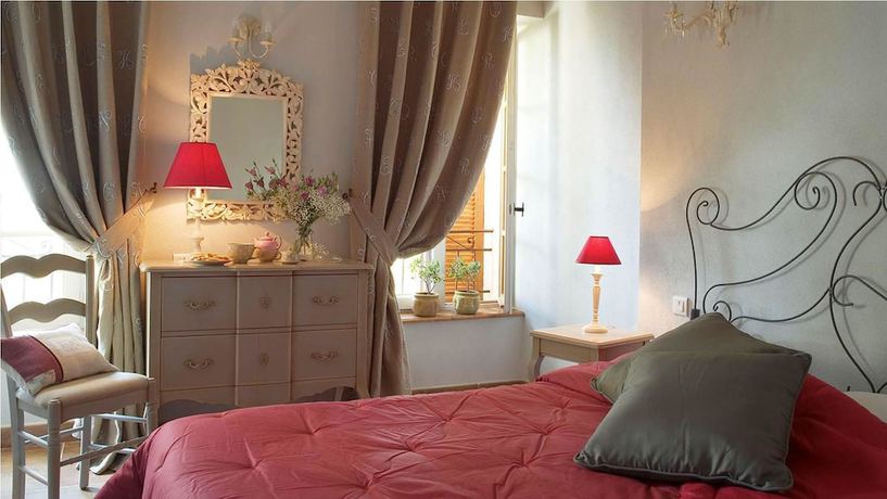 Imagen de la habitación del Hostellerie du Cigalou. Foto 5