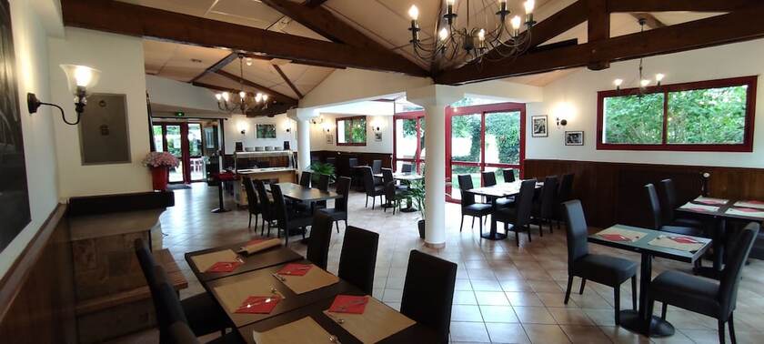 Imagen general del Hostellerie du Parc, Labarthe-Inard. Foto 13