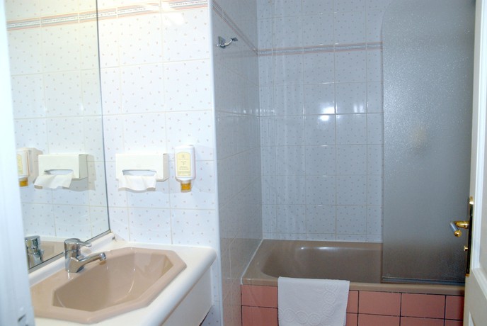 Imagen de la habitación del Hostellerie du Pavillon St Hubert. Foto 16