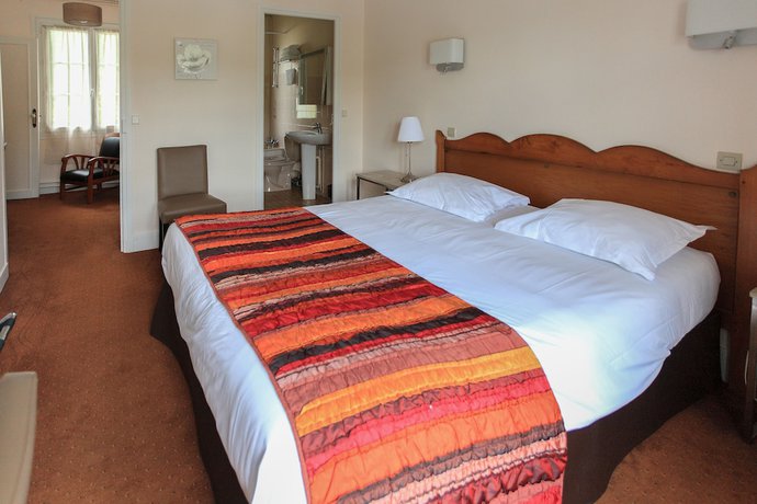 Imagen de la habitación del Hostellerie du Pavillon St Hubert. Foto 18