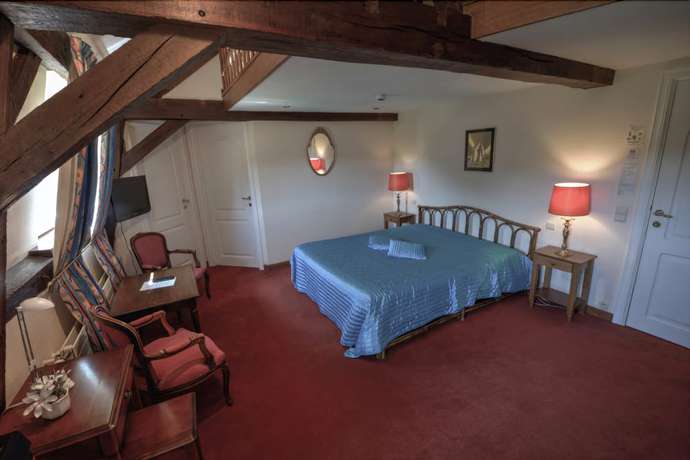 Imagen de la habitación del Hostellerie le Prieur&eacute; de Conques. Foto 3