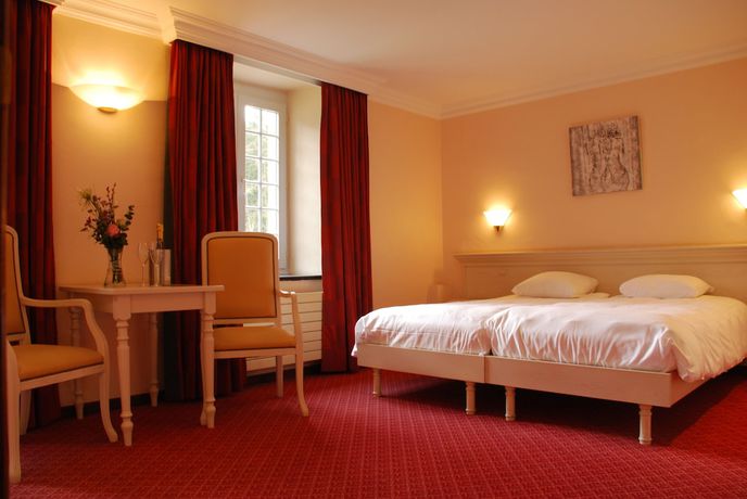 Imagen de la habitación del Hostellerie le Prieur&eacute; de Conques. Foto 6
