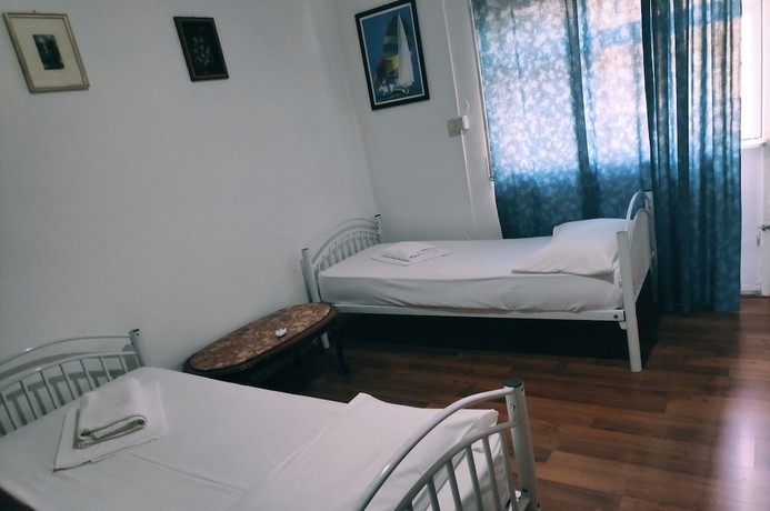 Imagen de la habitación del Hostelroma. Foto 3