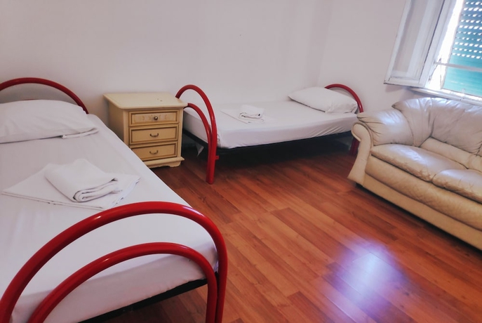 Imagen de la habitación del Hostelroma. Foto 12