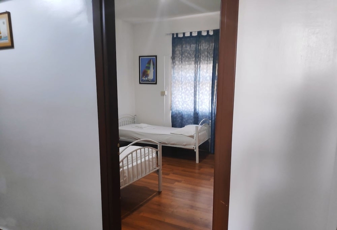 Imagen de la habitación del Hostelroma. Foto 13