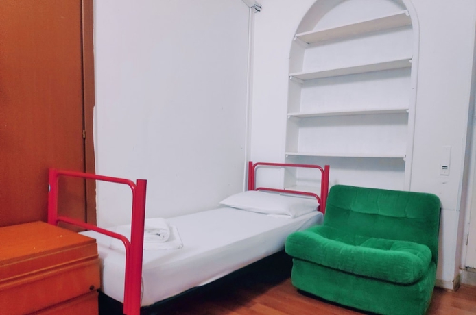 Imagen de la habitación del Hostelroma. Foto 16