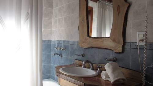 Imagen de la habitación del Hoster&iacute;a Brisas del Cerro. Foto 49