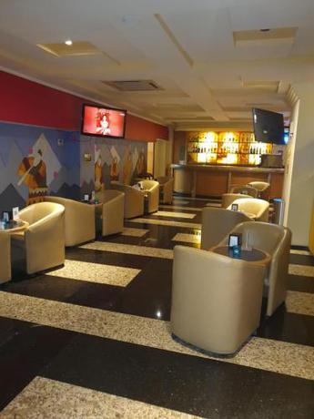 Imagen general del Hot Plaza Camarones - Love Hotel - Solo Adultos. Foto 12