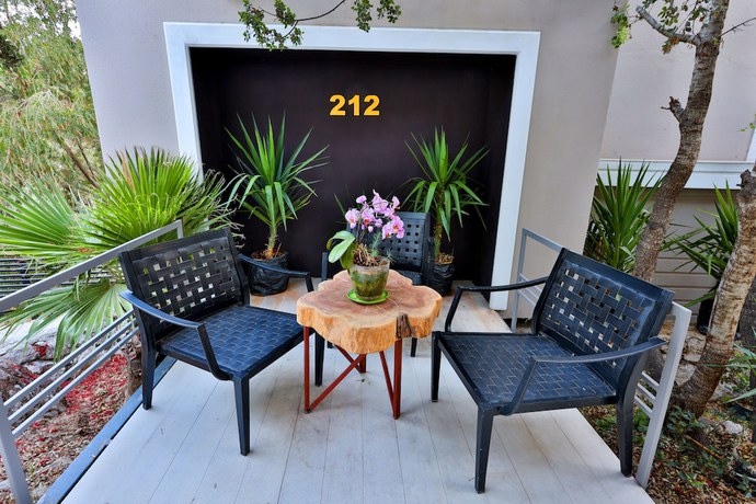 Imagen de la habitación del Hotel 212 Olympos. Foto 18