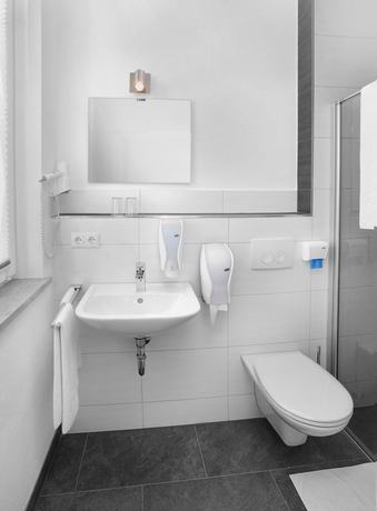Imagen de la habitación del Hotel 37, Altdorf. Foto 17